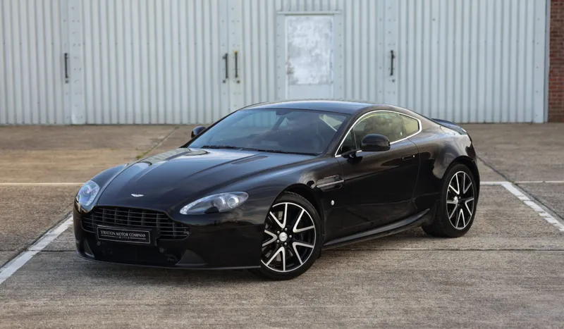 Aston martin v8 vantage xelzhoga5ikozsbuzwn z