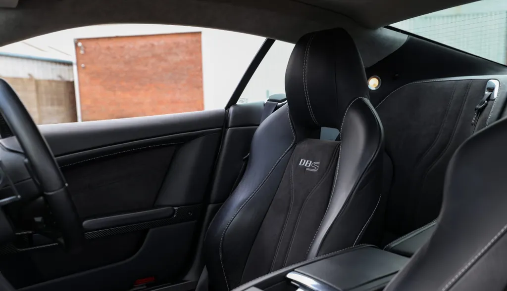 Aston martin dbs xlas9a97miyqmsvfhlpcu