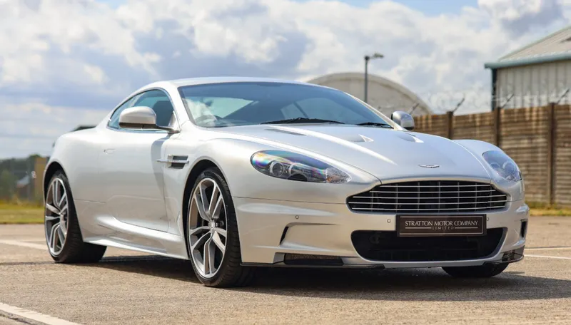 Aston martin dbs wdofq fqqxntht6au3vmz