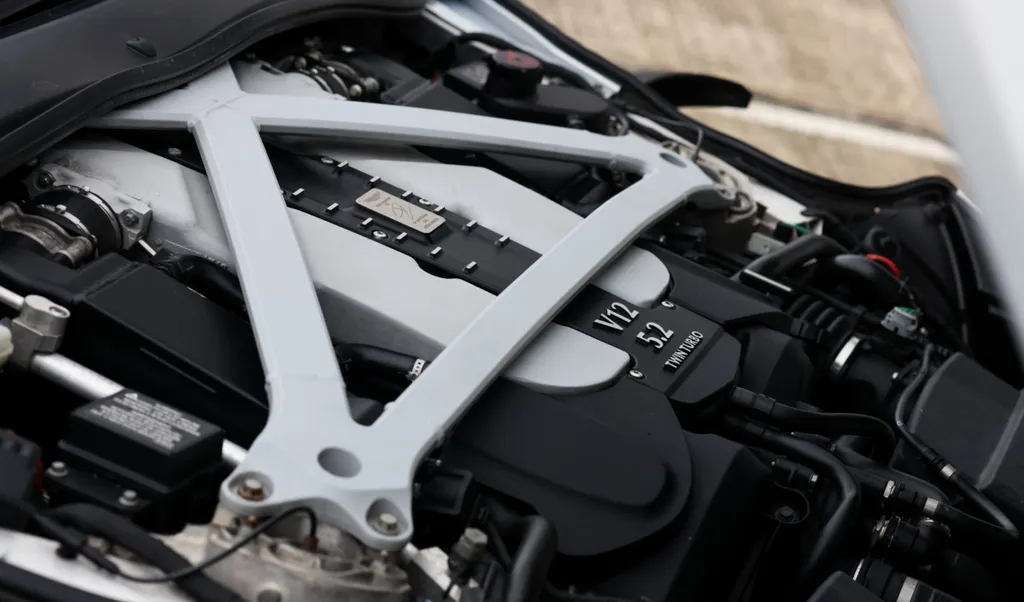 Aston martin db11 ucvzmm7erb2shdb1kw3 i