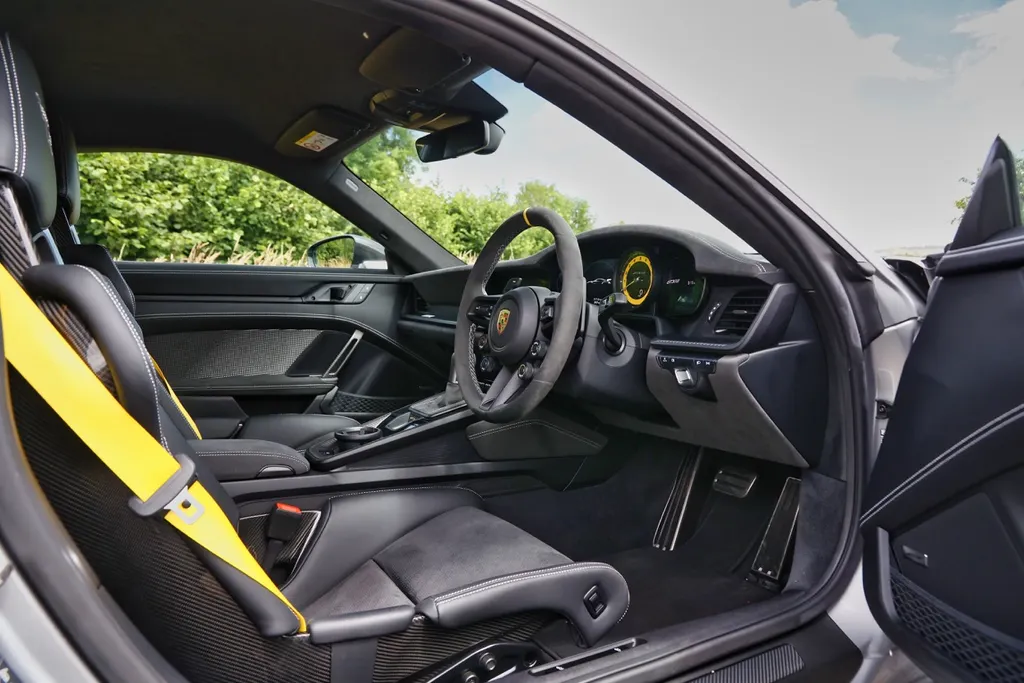 Porsche 992 5tr7uqkmhmypr0lpuw6oh