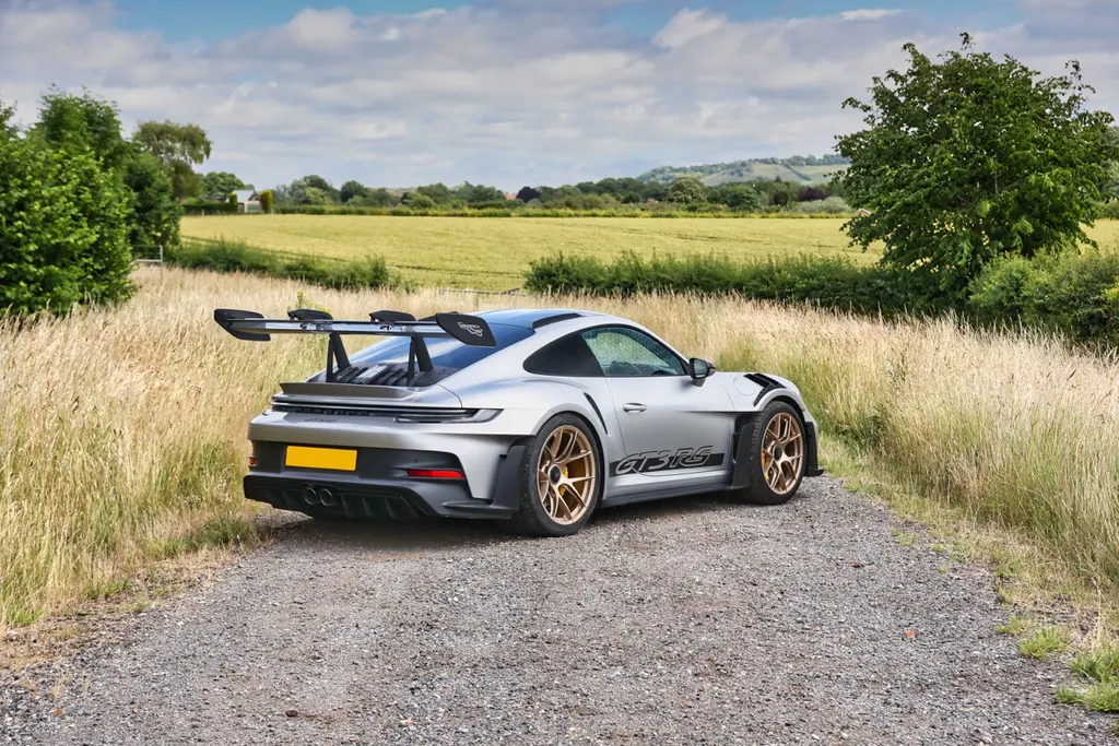 Porsche 992 8bwcsaxhclqgce15x 2ya