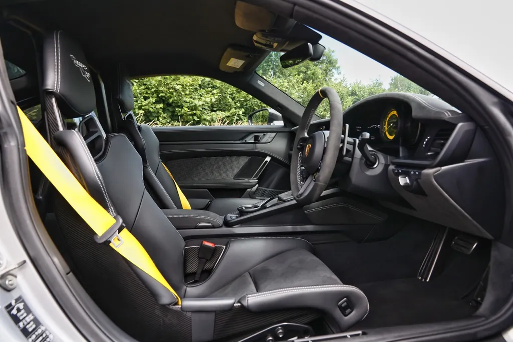 Porsche 992 gn0zzto 00gozawow35pz