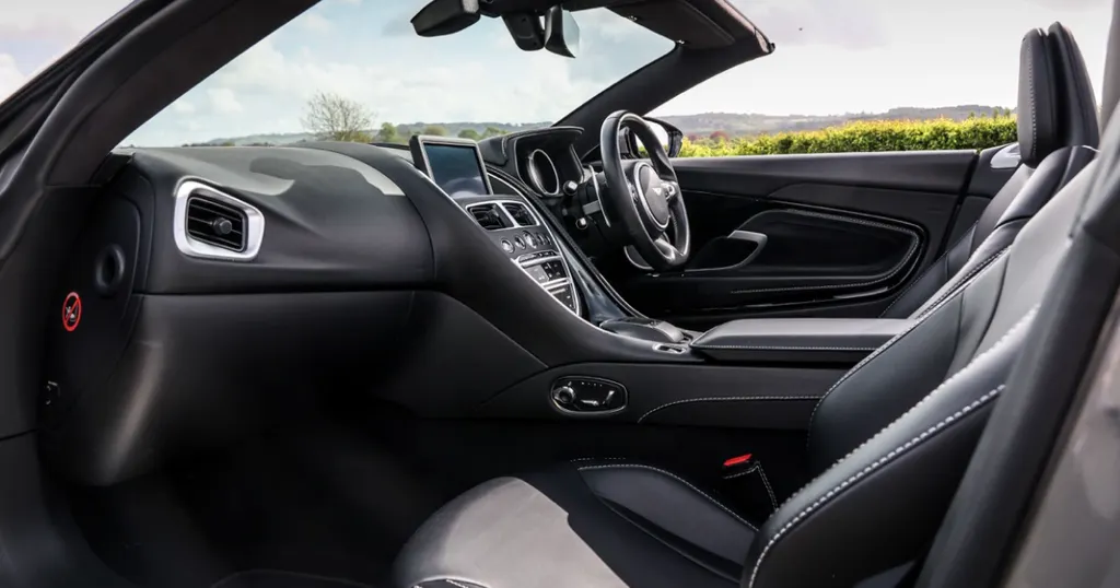 Aston martin db11 o3x21jdua x8rqbglyrqi