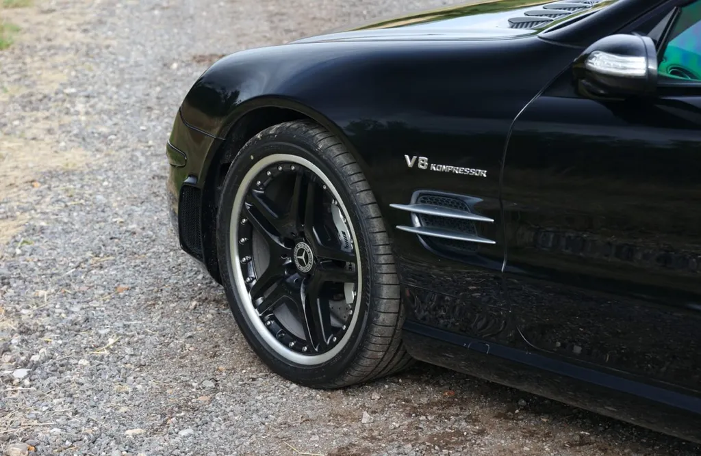 Mercedes benz sl series  7heh8izxxjiiqopsrrjw