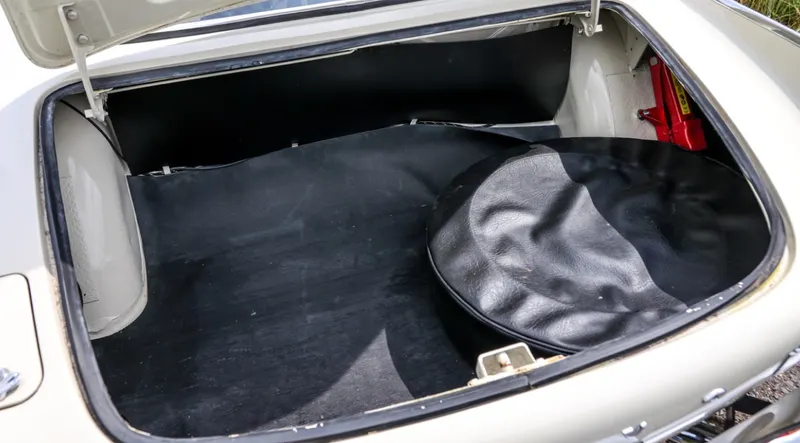 Volvo p1800 s 5yi5fpveylj4kdrowzfab