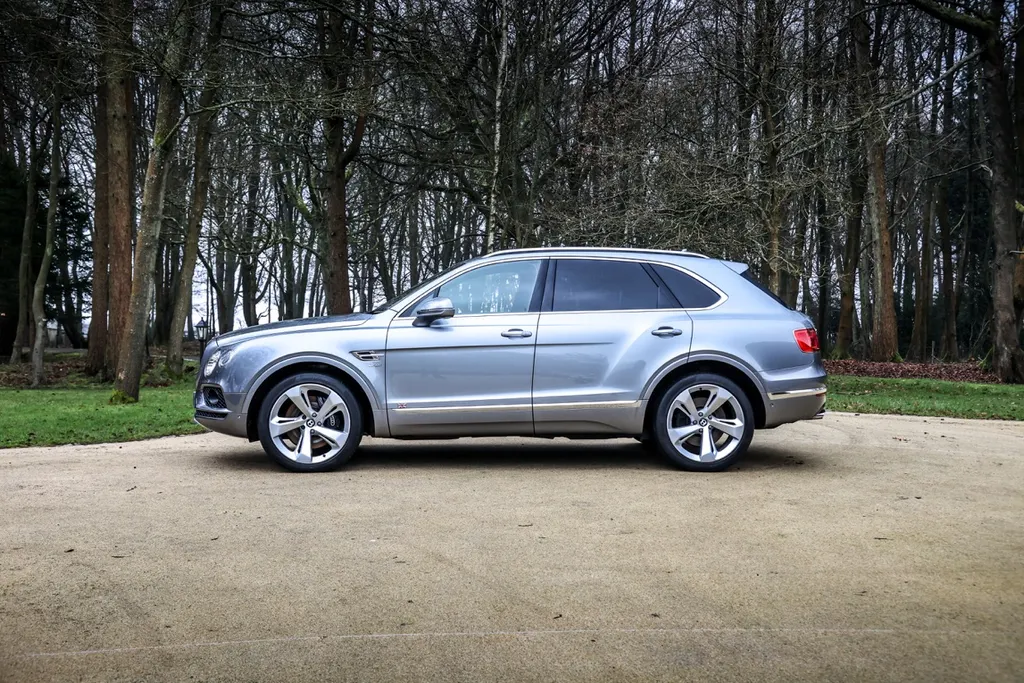 Bentley bentayga w12 8ub03bw41tswn ee s9rv