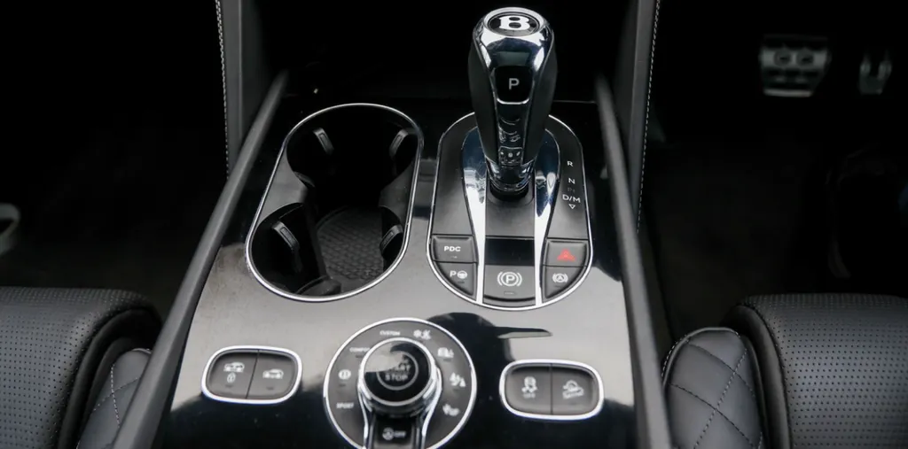 Bentley bentayga w12 xyttdhej7khyjfoc8wirb