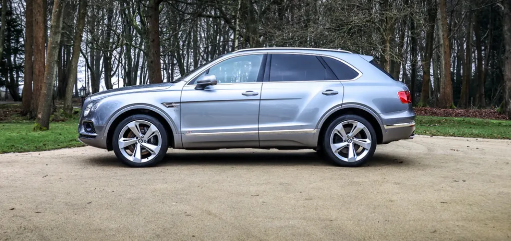 Bentley bentayga w12 ymeajoum8risq3ig7r1kl