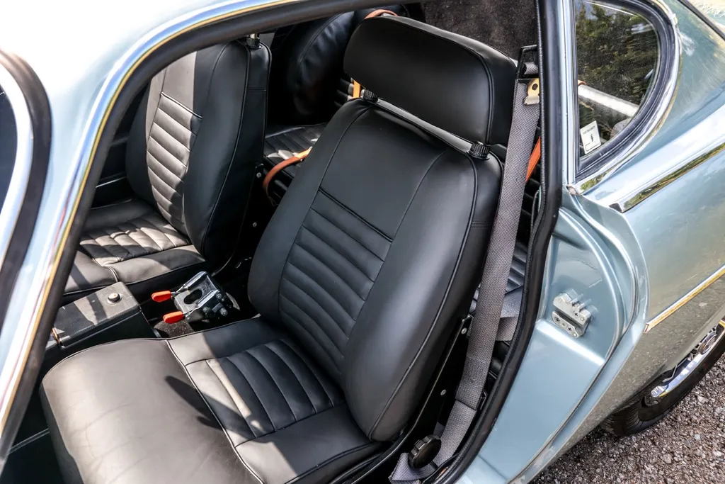 Volvo p1800 2kqh0zj9kzuo1bqpfrwl6