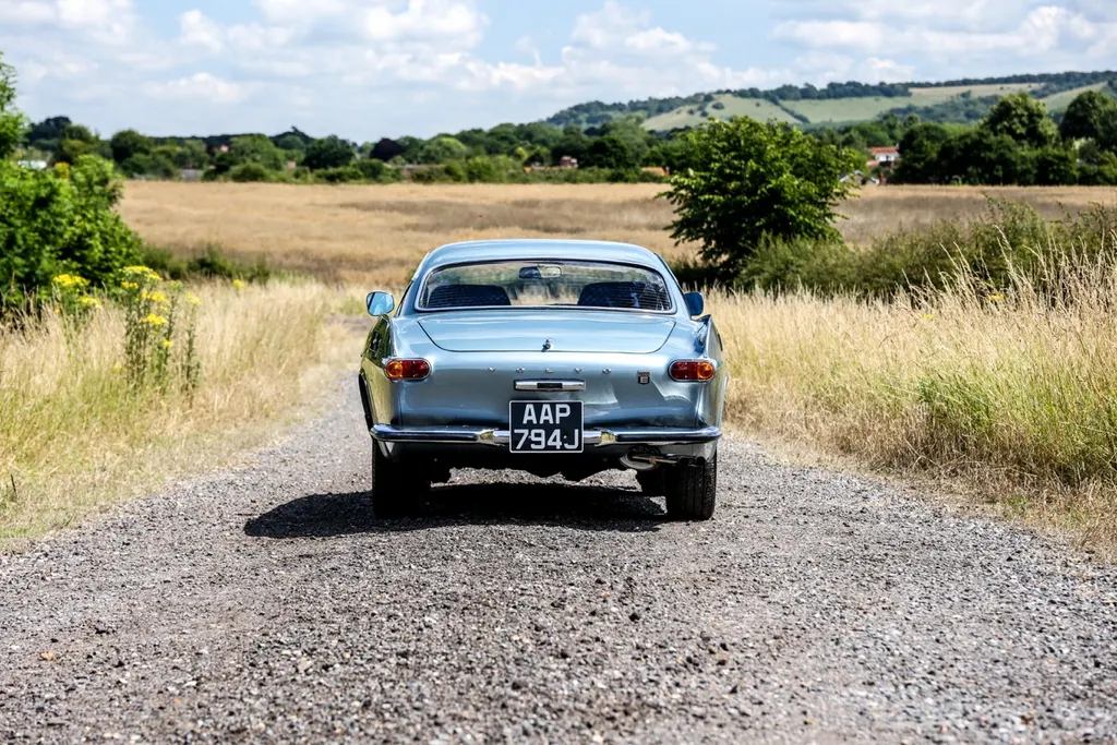 Volvo p1800 ukgqmg7uzql3wzzdz563s