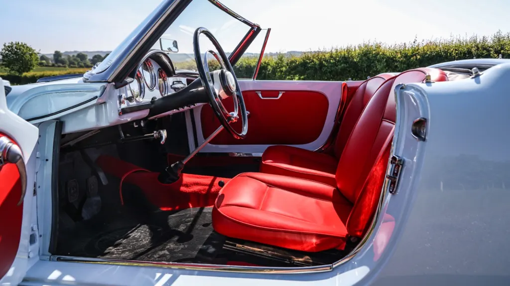Alfa romeo type 750 giulia spider 7cynacgwdgpu lk8bc1xx