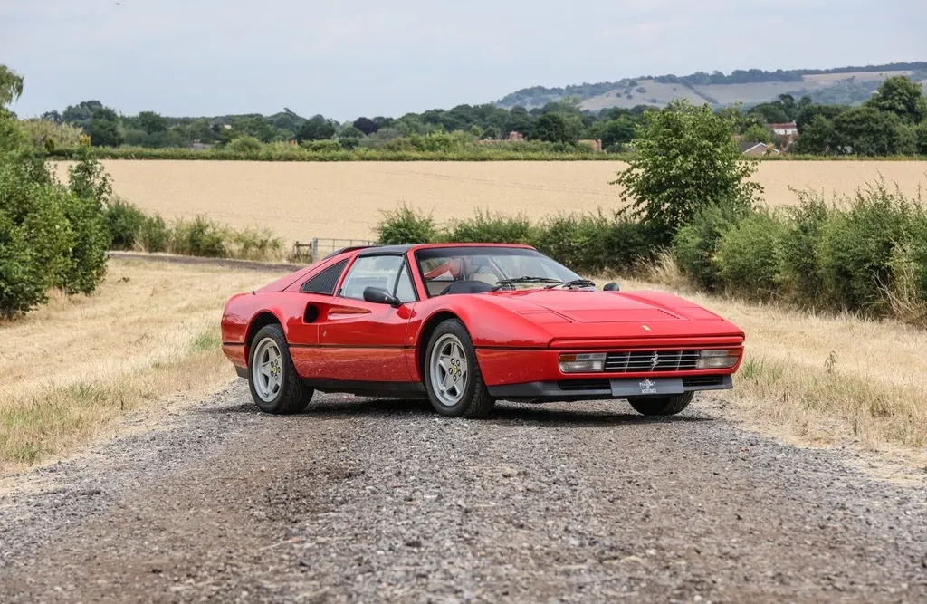 Ferrari 328 k6wkznbtvkkkozzvxmnkz