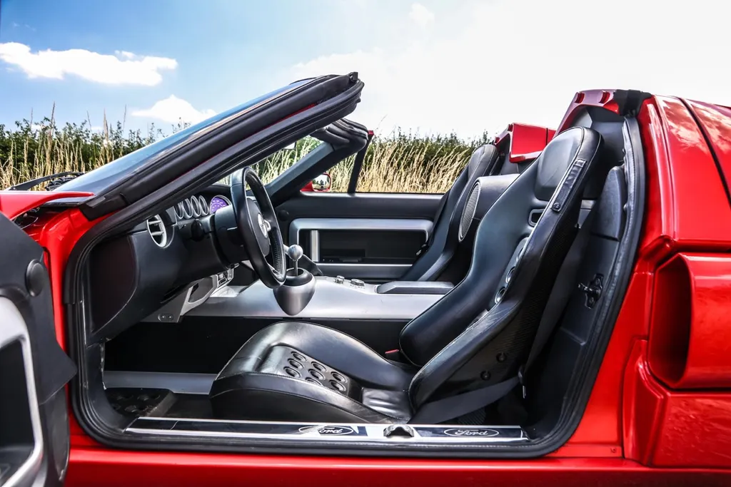 Ford gt vwkytcnbkvpimjuppqp0q