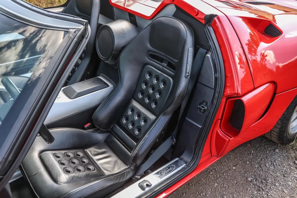 Ford gt acn4fj0rx5clqve1ccex3