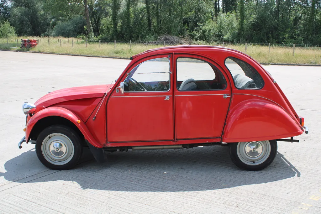 Citroen 2cv6 cevgost3apk1pqstd7fq 