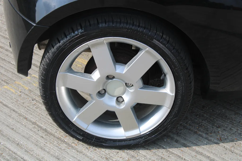 Ford streetka 6dhgdo3y7duhuichroppj
