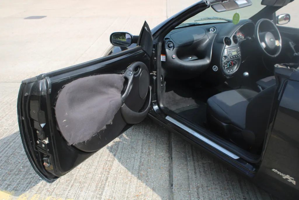 Ford streetka ds6ayc5ntoc9trwtgmrkz
