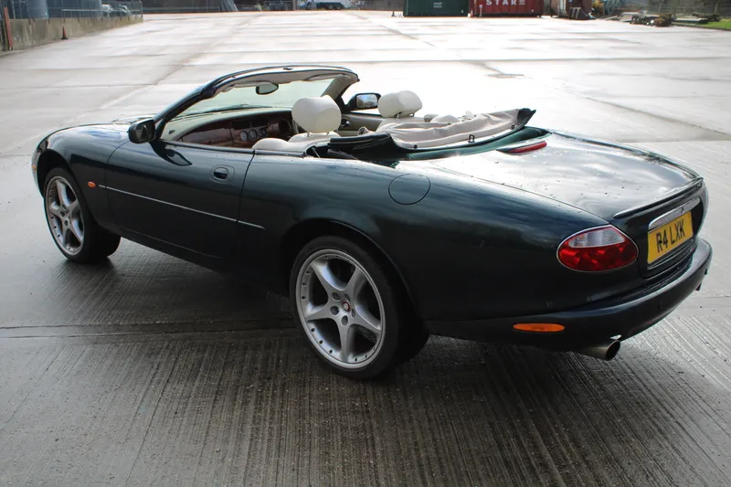 Jaguar xk8 ugiegusi ayqsfr1utpoo