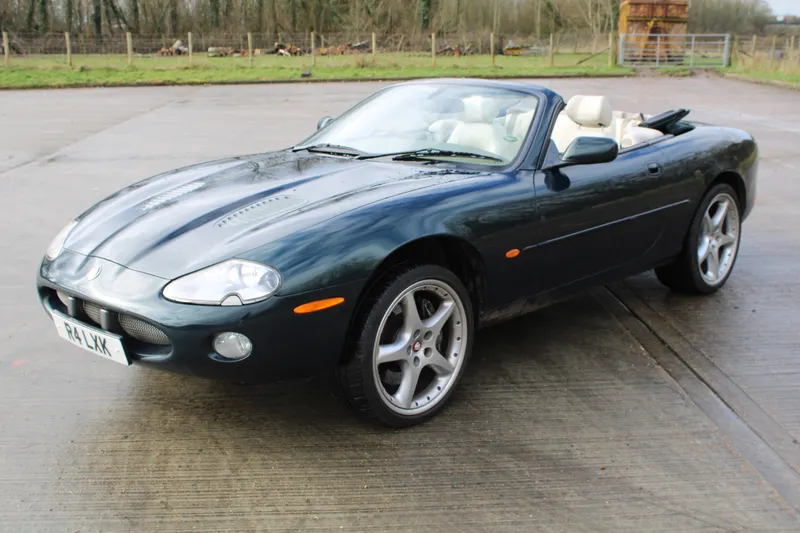 Jaguar xk8 duz8m8x9yithtmr0k07va
