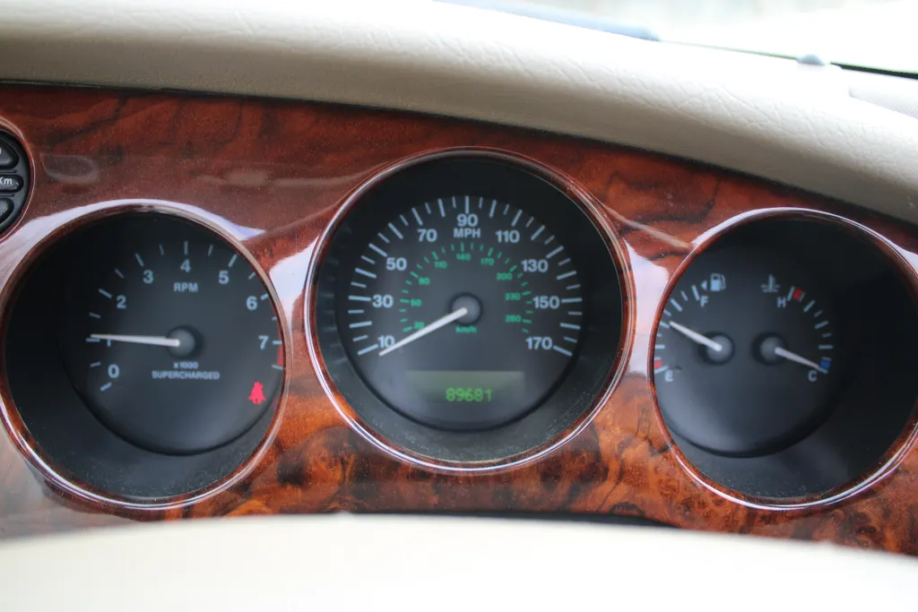 Jaguar xk8 zpcc w8x7d7njzdbd28fl