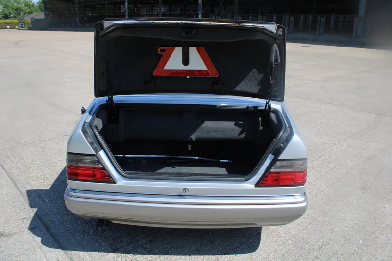 Mercedes benz e class 78 6e9vtzddgubwoan8b 