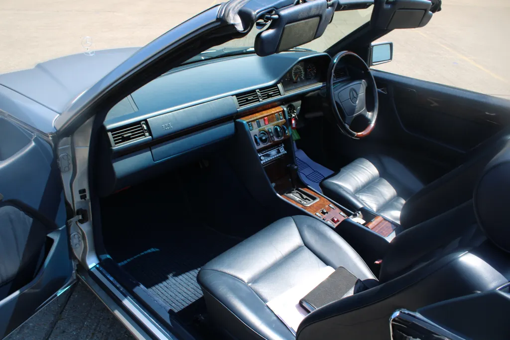 Mercedes benz e class 8 bf imeqs t f7dzksaa