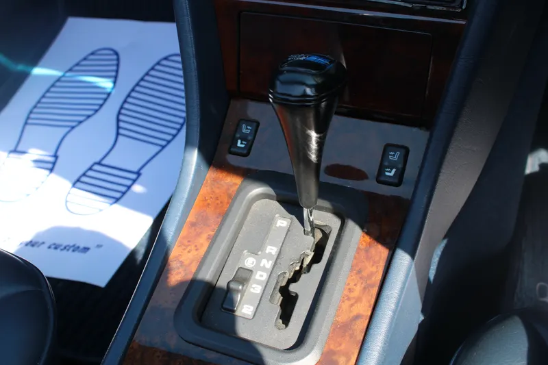 Mercedes benz e class 9haywzu2kky5o y irstp
