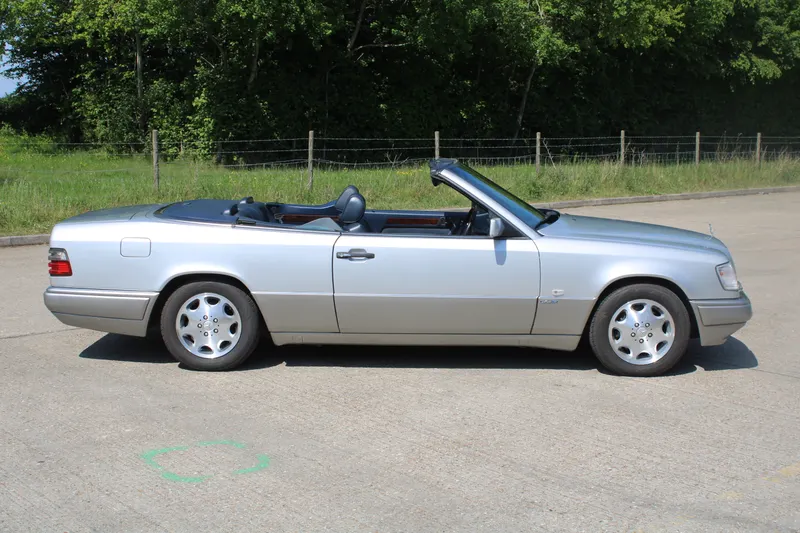 Mercedes benz e class puokx bxlarsmmz7oata2