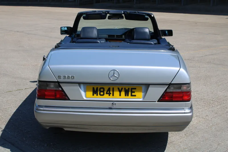 Mercedes benz e class v m0sbkdwn6cmesvmcoqk