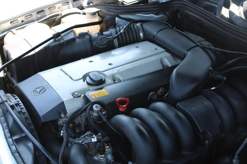 Mercedes benz e class xfx3k mwmfoujbrgmzbz3