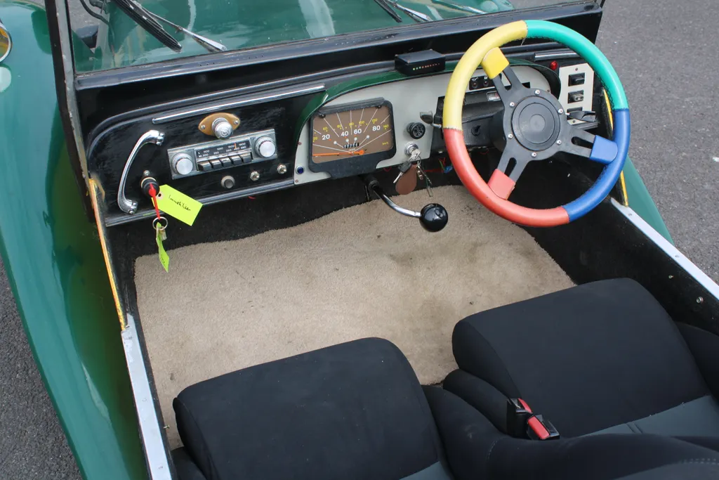Falcon lx3 three wheeler  yfvyzfp93gesrzwnivli