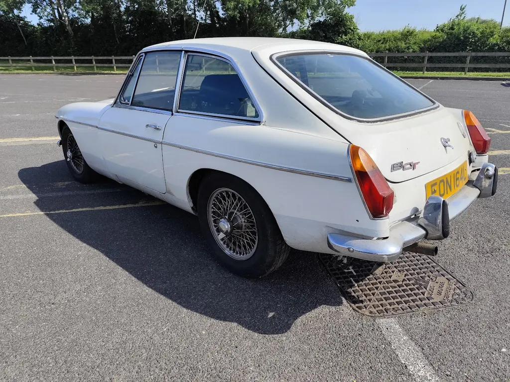 Mg b gt 2m3er8ujxtgzuj8mco3pv