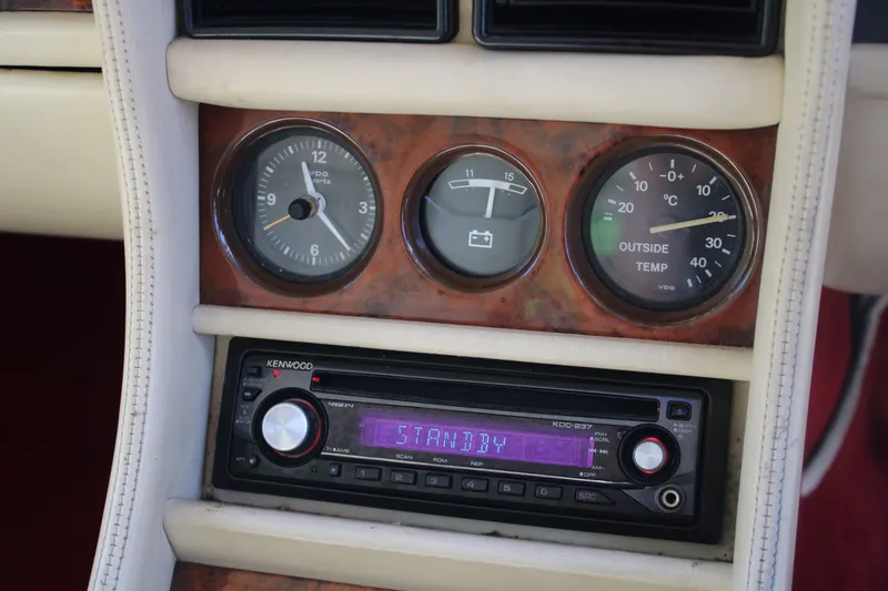 Bentley turbo r n1ylbcr12o6uz hy7t7ex