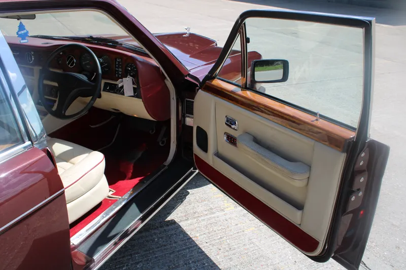 Bentley turbo r j nqjw4e4dx qyxjy  yp