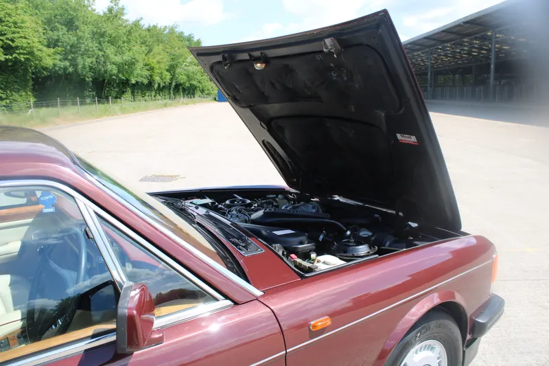 Bentley turbo r z8upgm jjvmdueb5zlmyz