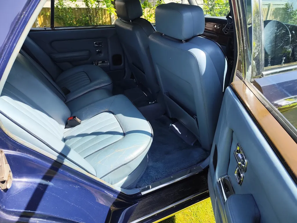 Rolls royce silver spirit 9ziawwqctwmgdbtnndibv