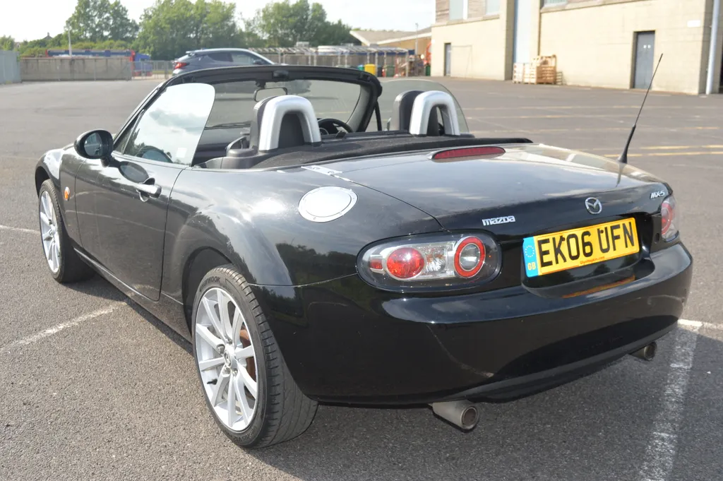 Mazda mx 5 4bp1peyqyxuqwqiagpajx