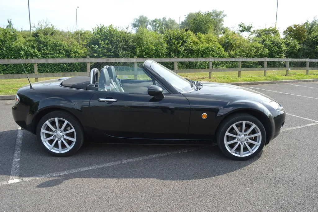 Mazda mx 5 rrm1u11p5qydc4kkvj ch