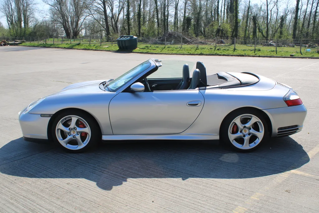 Porsche 911 3bzy02sv1sr35eomhfkog