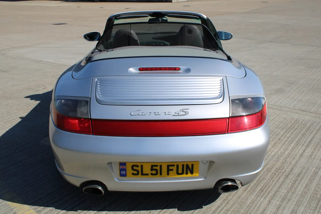 Porsche 911 47zvhznu3zg0pwrudmkzw