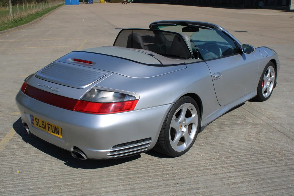 Porsche 911 60l4gum9ob2vd67lorkj0
