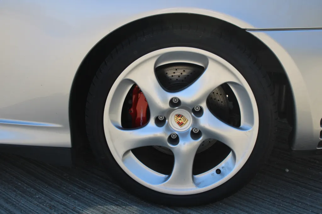 Porsche 911 jl6jo9qb9tf8 fyhfz1 d
