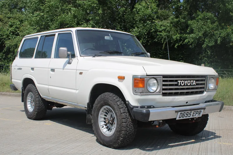 Toyota land cruiser y fshsd05juev6xj2bfxi