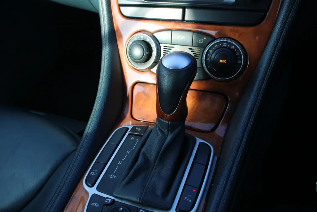 Mercedes benz sl series 7w03kdafjj4keprhxyyjz