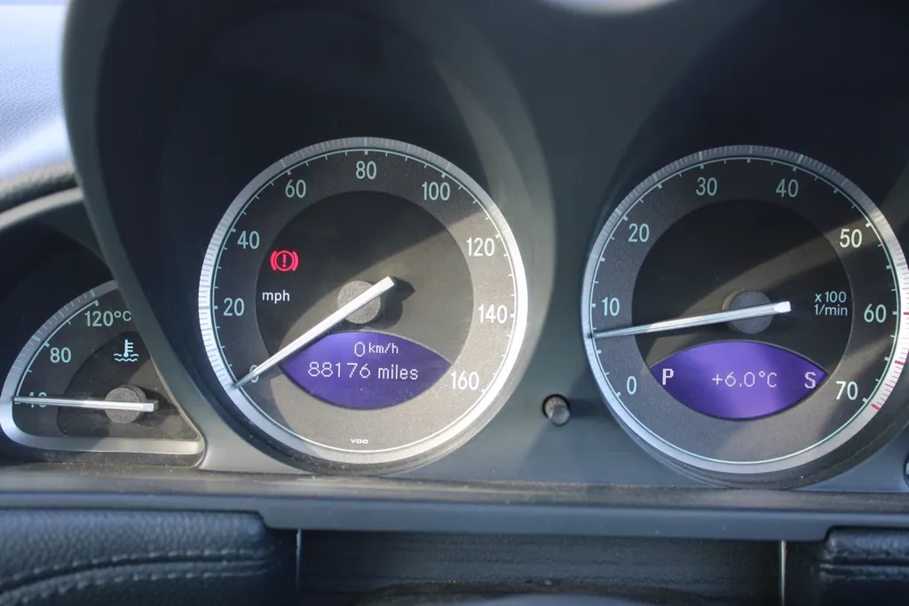 Mercedes benz sl series x2mulm yqifa9txtvjmyq