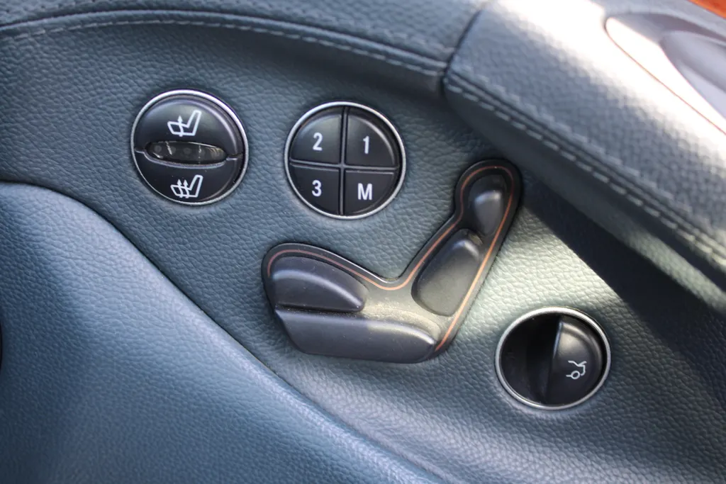 Mercedes benz sl series ixtzmv8ushfywx2jbpfkr