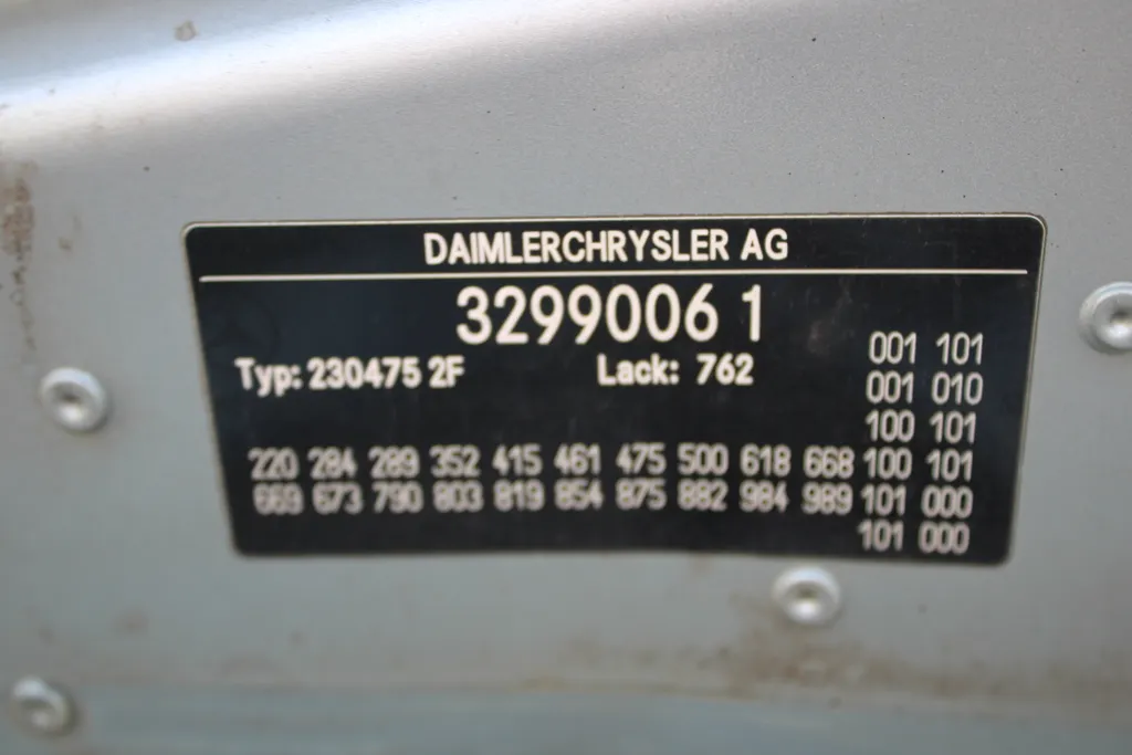 Mercedes benz sl series vhcstbyyshuh1wrfhn2dy