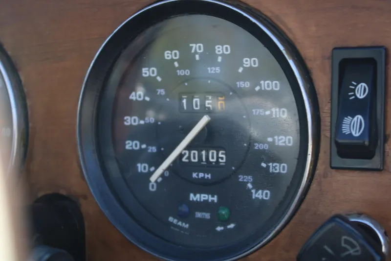 Triumph tr6 9xeylpml0mq3kne9icoiv