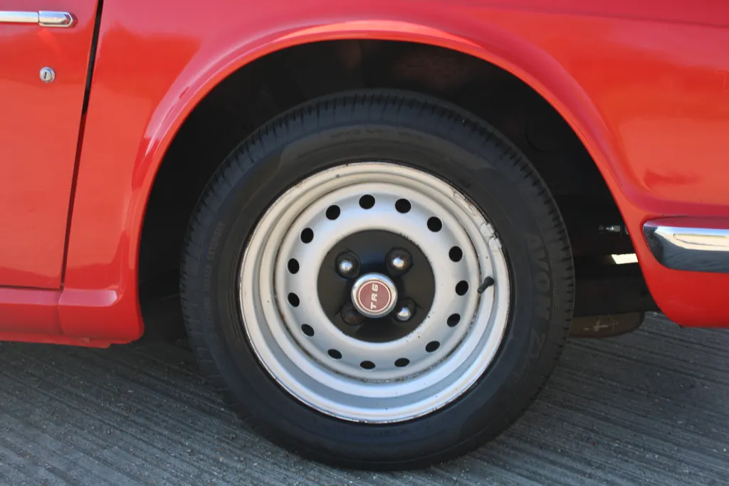 Triumph tr6 tpiees4ek3haju65trsuu